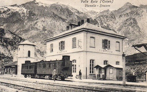 Vievola, stazione della Ferrovia delle Meraviglie Valle Roya