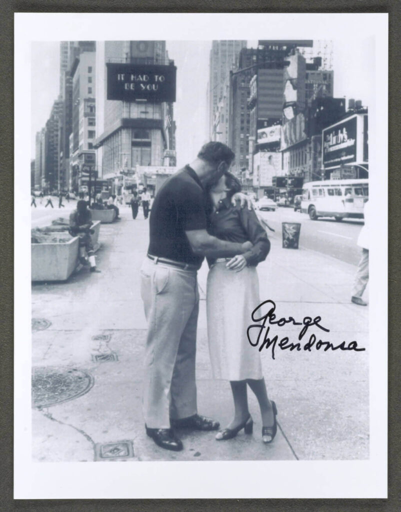 Incontro George Mendonsa e Greta Zimmer Friedman a Times Square nel 1980