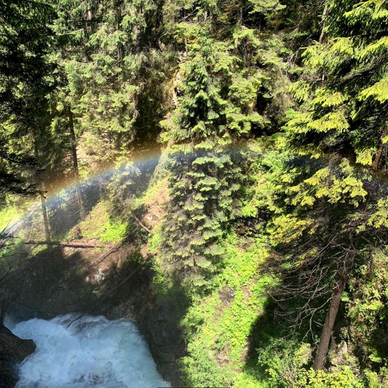 arcobaleno terza cascata di Riva weekend Trentino