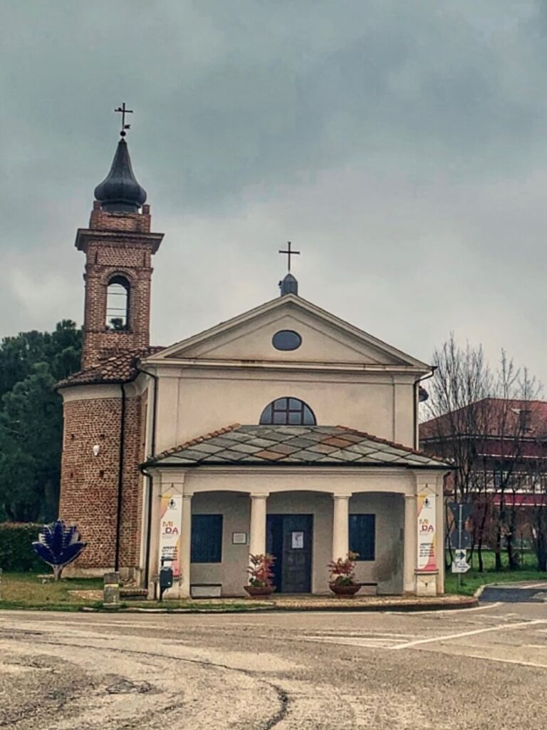 Chiesa Madonna dei Prati, sede del MIDA a Ceresole d'Alba