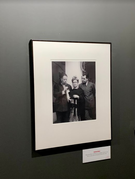 Fotografia di Diego Rivera, Frida Kahlo e Miguel Covarrubias