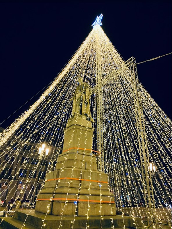 Albero di Natale Piazza Galimberti, Cuneo