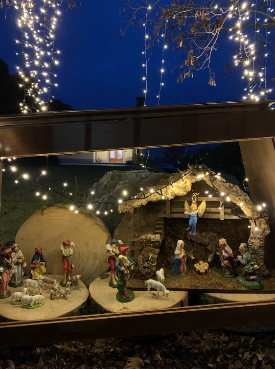 Presepe statico notturno a Piasco